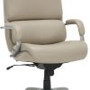 Ergonomic Office Chair with Adaptive Lumbar Support and Adjustable Headrest 3